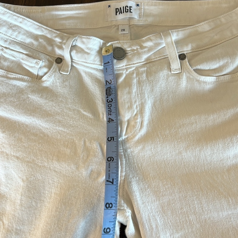 Paige Kylie Crop White Denim. Size 28 - Picture 5 of 8